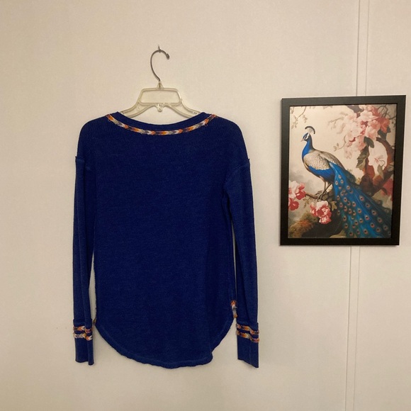 FREE PEOPLE BLUE  THERMAL HENLEY SIZE S - Picture 6 of 10